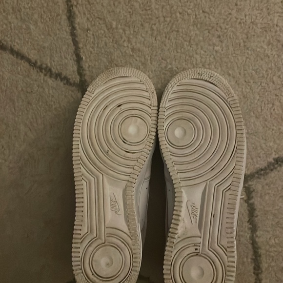 Nike Air Force One - Picture 4 of 5